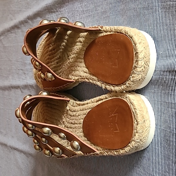Marc Fisher Studded Leather Espadrille Sandals! CLEAN!! - Picture 5 of 10